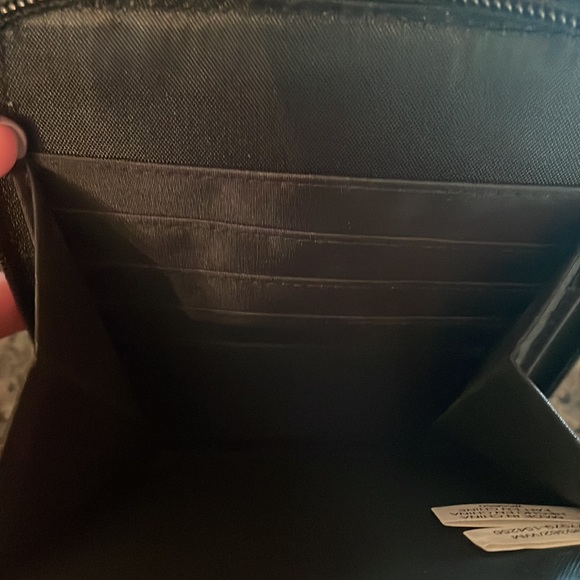 Crossbody Bag - Picture 3 of 5